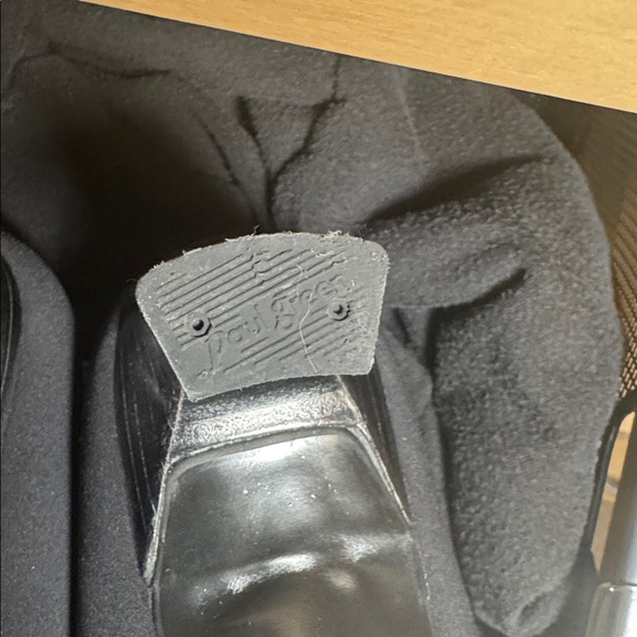 Paul Green black size 8 heel. - Picture 9 of 12